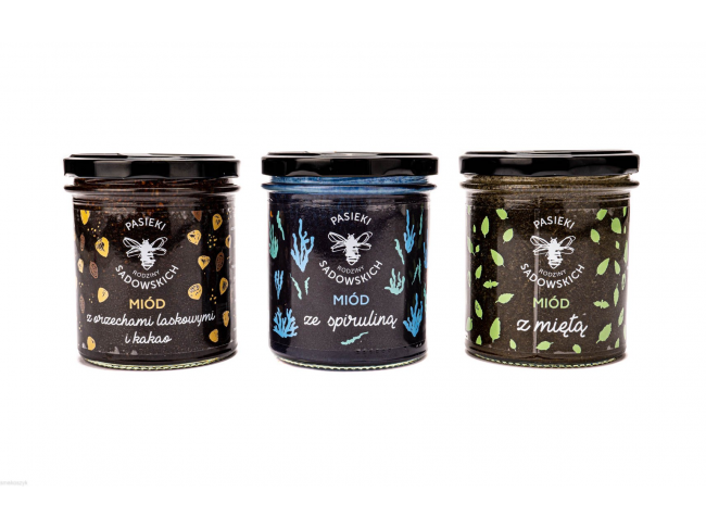 Miód ze spiruliną, miód wielokwiatowy z dodatkiem spiruliny, bogaty w smaku, pyszny, polecany przy alergiach