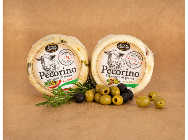 Sery Pecorino z oliwkami, pistacjami, krótko dojrzewające, aromatyczne