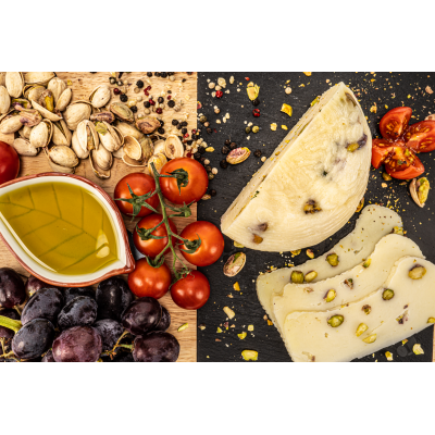 Ser owczy Pecorino z pistacjami świetnie komponuje się ze świeżą, ziołową oliwą