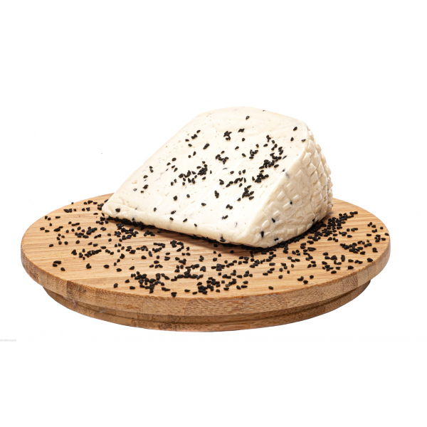 Ser Koryciński z czarnuszką, smaczny do pieczywa żytniego i pszennego, bogaty w białko
