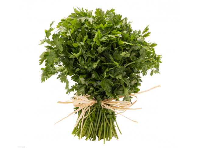 Pietruszka nać, wspaniały dodatek do pesto, mięs, ryb, zup, zwłaszcza tradycyjnego rosołu