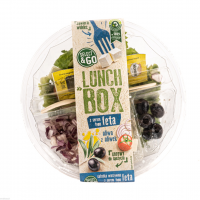 Lunchbox  śródziemnomorski, z serem feta. oliwą z oliwek i cebulą, idealny na posiłek w pracy