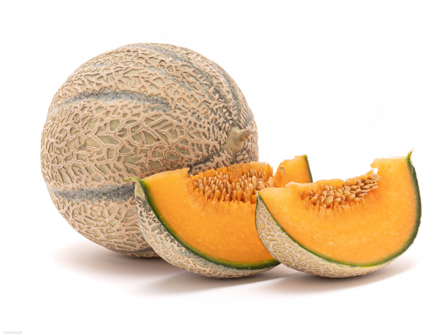 Melon Cantaloupe, dobrze smakuje z owocami morza, jest bogaty w witaminę A